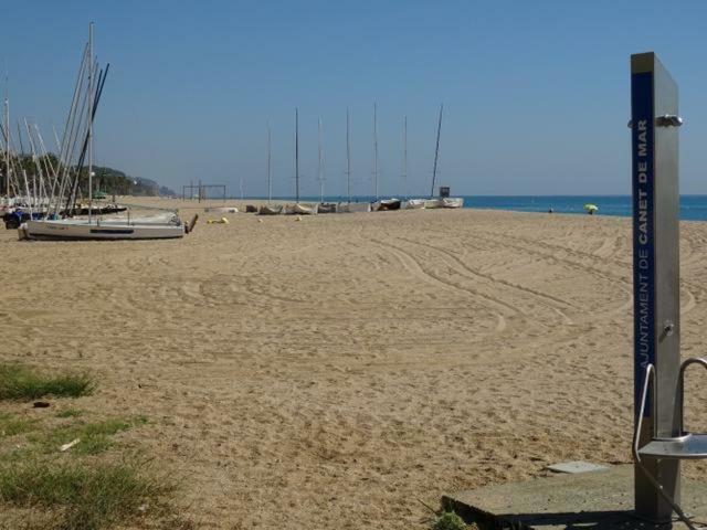 Duplex En Frente De La Playa Al Lado De Barcelona Apartment Canet De Mar Ngoại thất bức ảnh